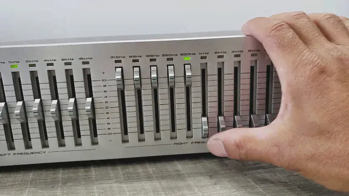 Akai EA-G80 10-Band Stereo Graphic Equalizer