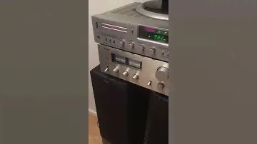 AKAI AA-R31L Sterio receiver with Jamo speakers