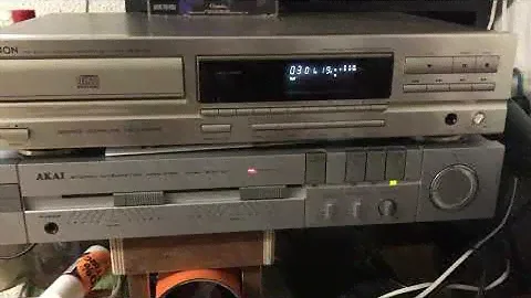 Akai AM-U1