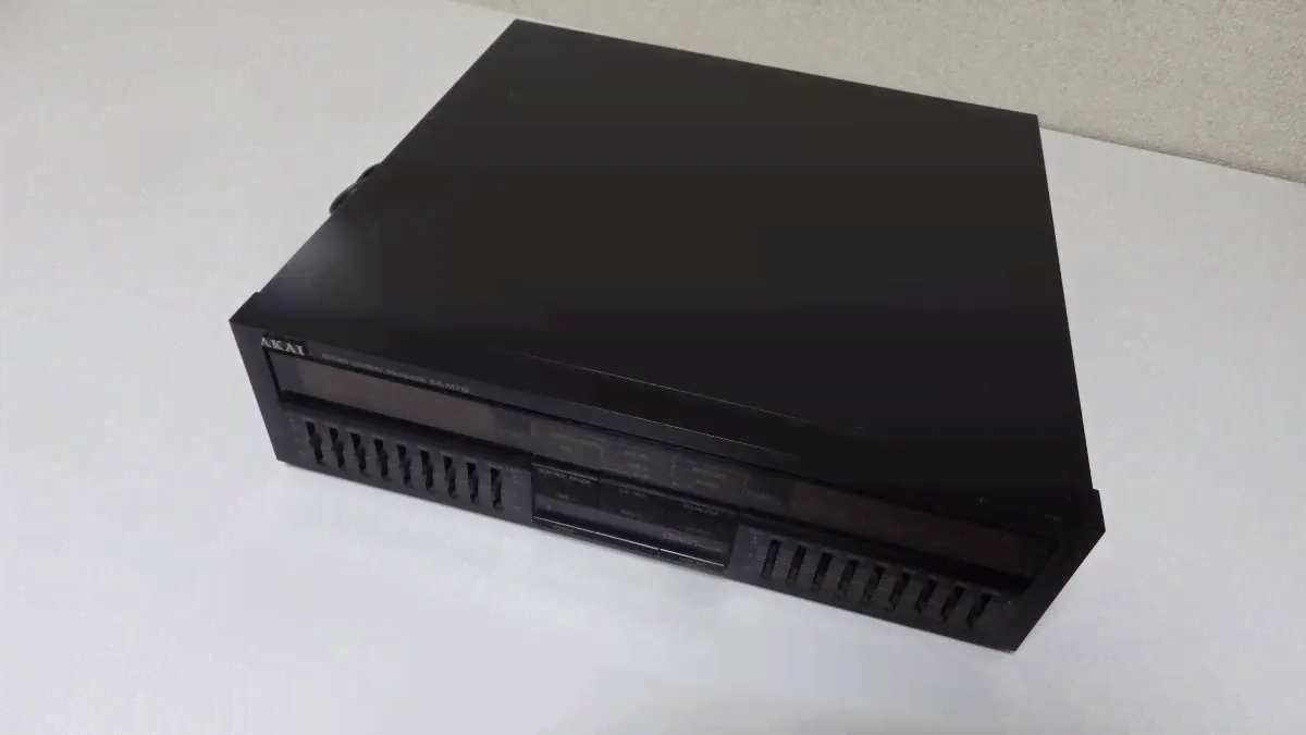 (AKAI) AKAI графический эквалайзер EA-M712-0