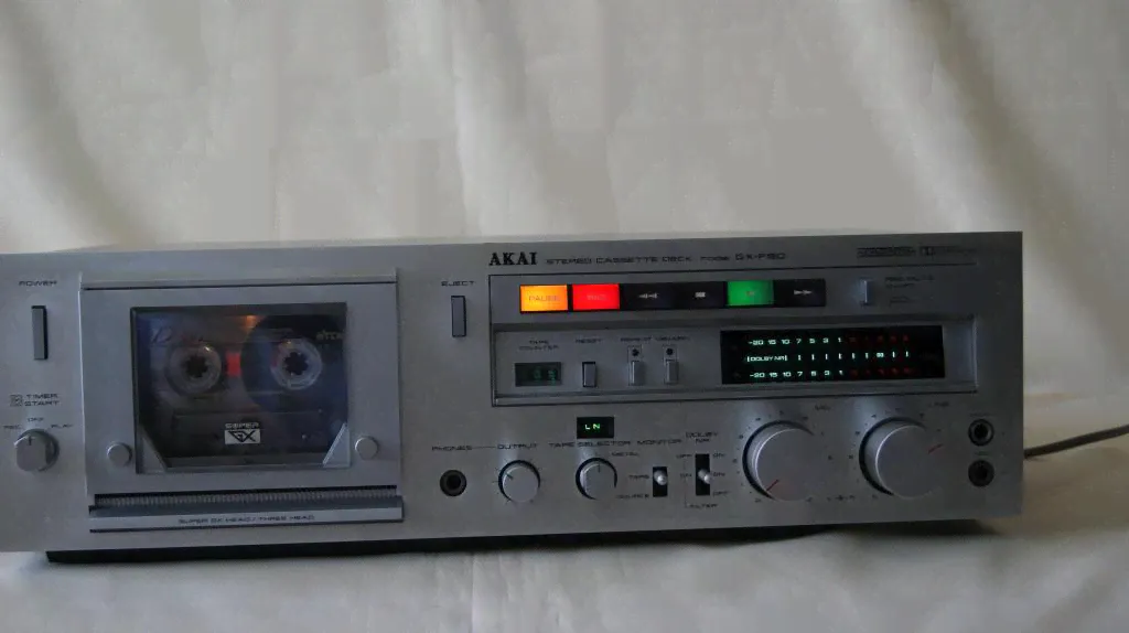 AKAI GX-F80 MADE IN JAPAN 100V.