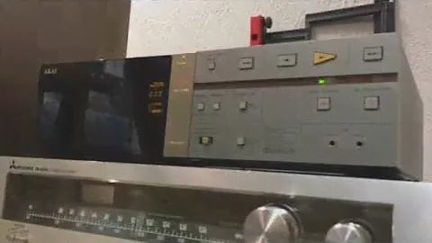 Akai HX-M5