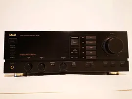 AKAI Stereo Integrated Amplifier AM-52