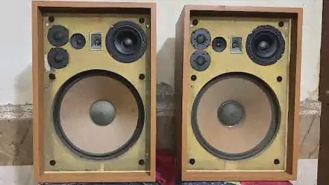 Akai SW-1755 Way 6 Speaker System