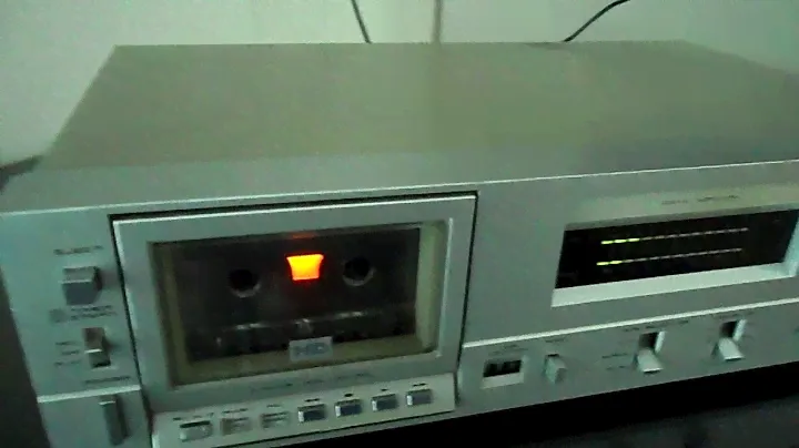 TEST Akai CS F9