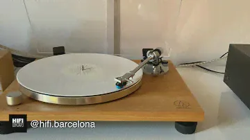 Akai AM-2250