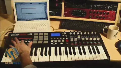 Обзор контроллера Akai MPK49