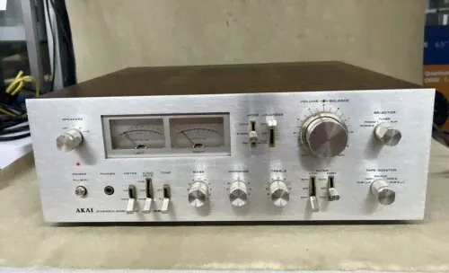 Akai AM-2800 Vintage Stereo Amplifier 80W/ Channel - Made In Japan - Must See