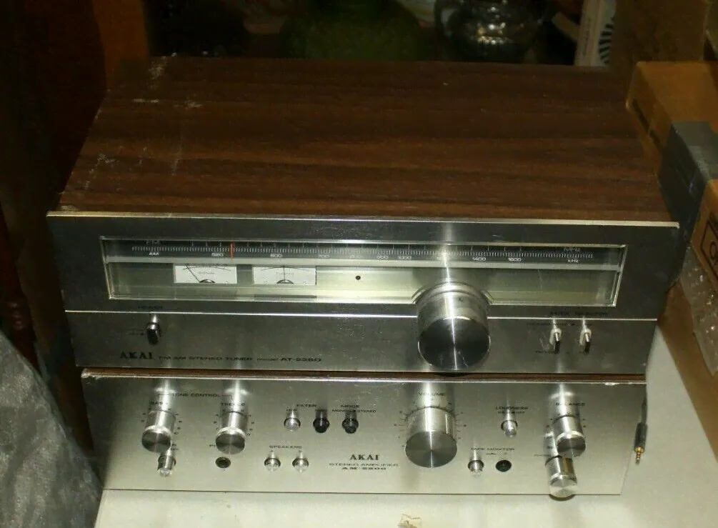 VINTAGE AKAI AT-2250 AM-2200 TUNER AMPLIFIER COMBO FREE SHIPPING