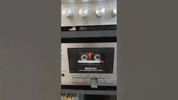 AKAI CS 702D
