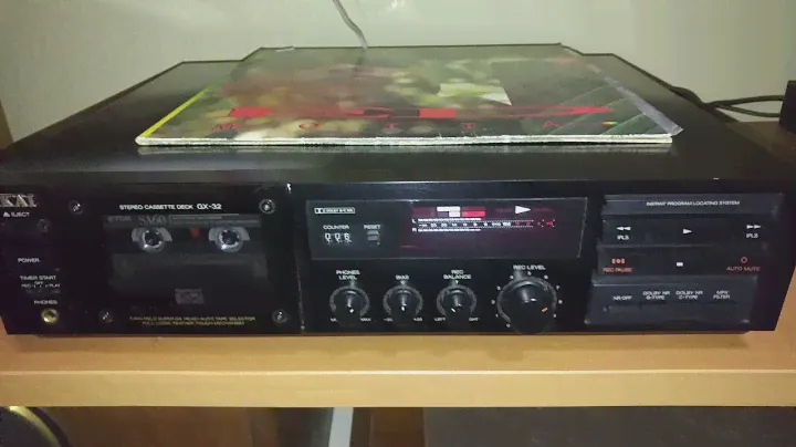 Akai GX 32